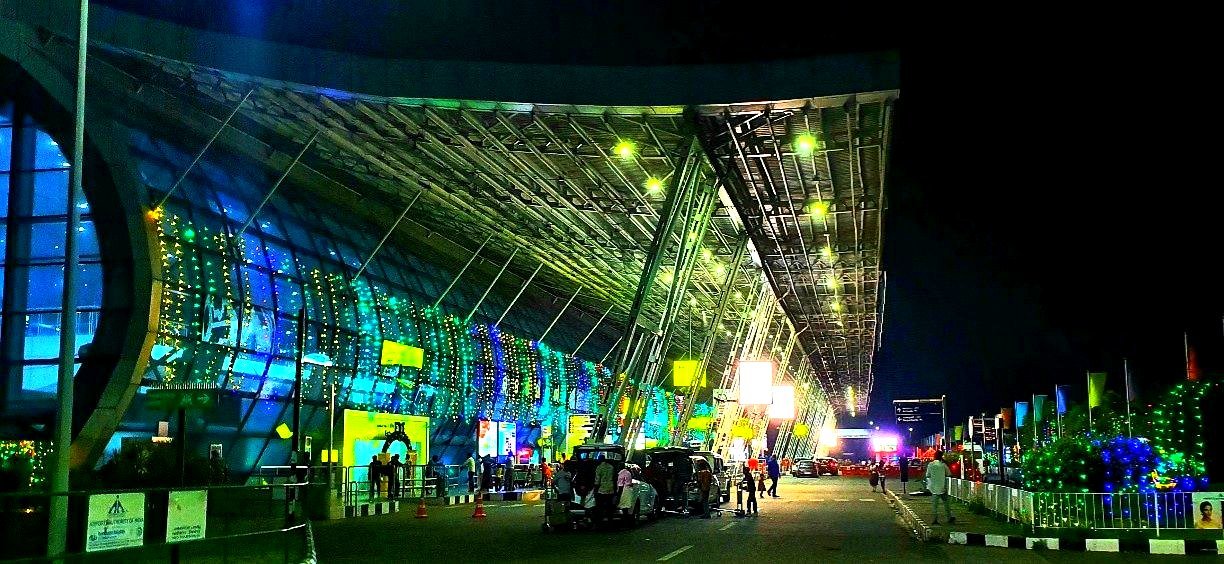 Airport transfer service near Trivandrum International Airport